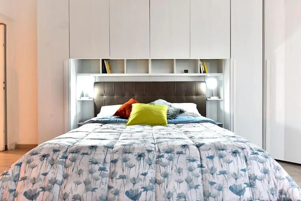 Caseospitali - Angolo Bernini Trilocale Luminoso Apartment Milan